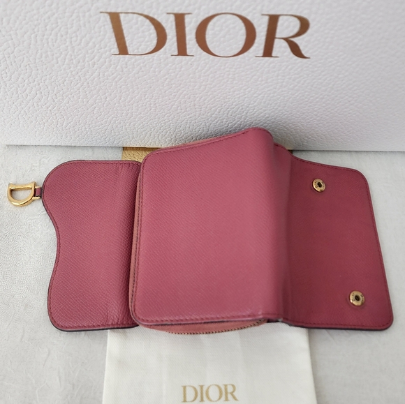 Auth Dior Montiagne Saddle Pink Trifold Wallet - Picture 4 of 10